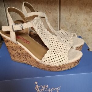 Jellypop Women's Tan Woven Wedges